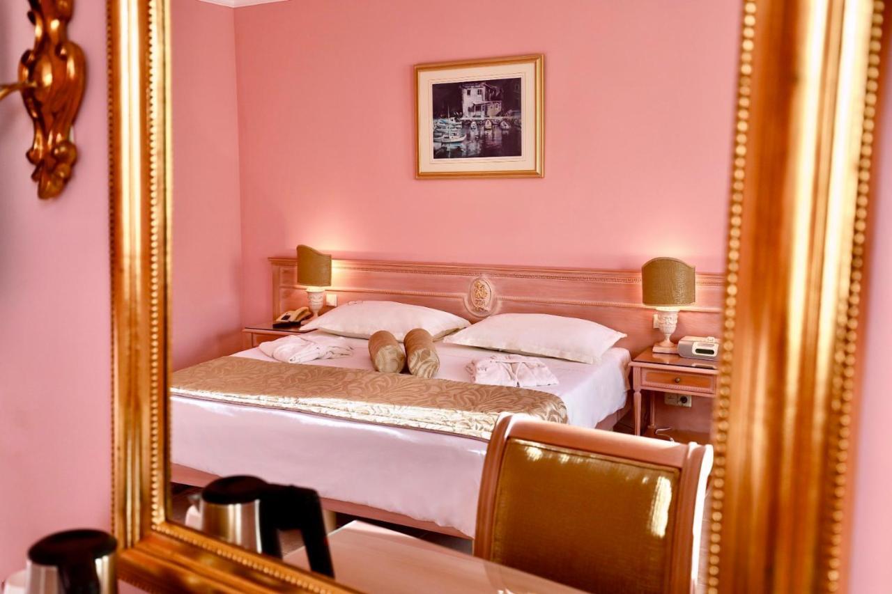 Marina Frapa Resort Rogoznica Рогозница Экстерьер фото