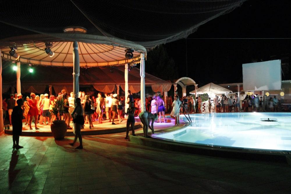 Marina Frapa Resort Rogoznica Рогозница Экстерьер фото