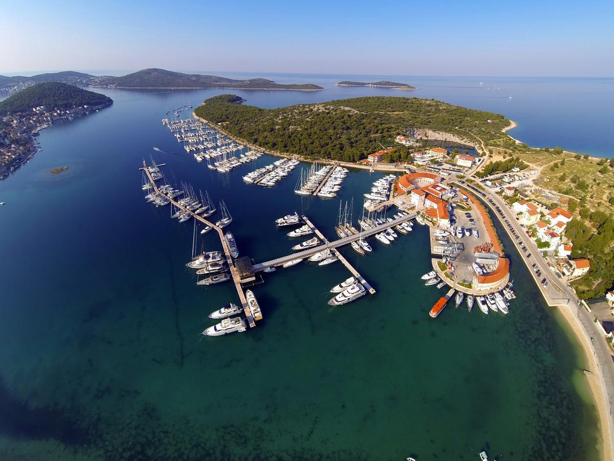Marina Frapa Resort Rogoznica Рогозница Экстерьер фото